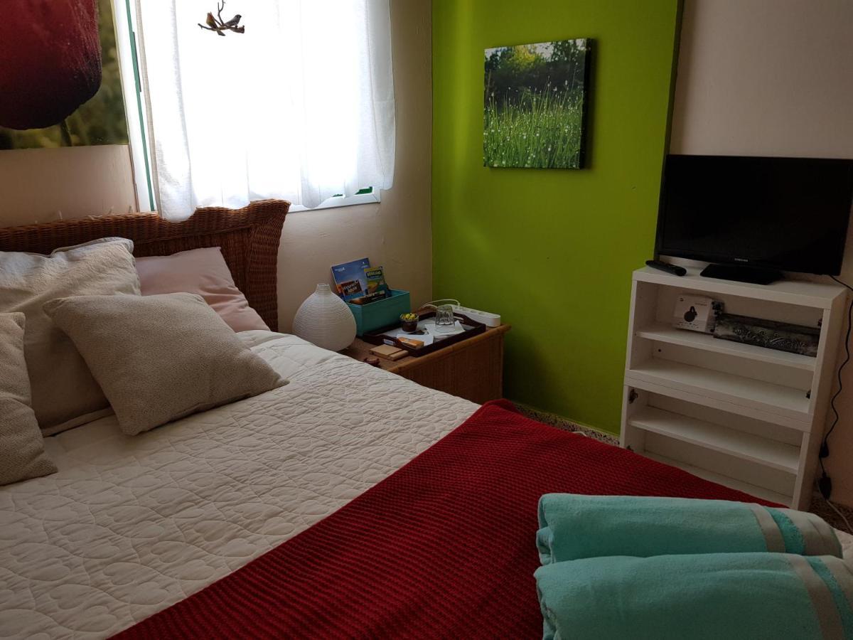 The Poppies Guest House - 100M Ocean - Private Spaces קנדלריה מראה חיצוני תמונה