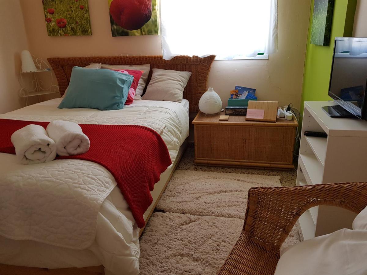 The Poppies Guest House - 100M Ocean - Private Spaces קנדלריה מראה חיצוני תמונה
